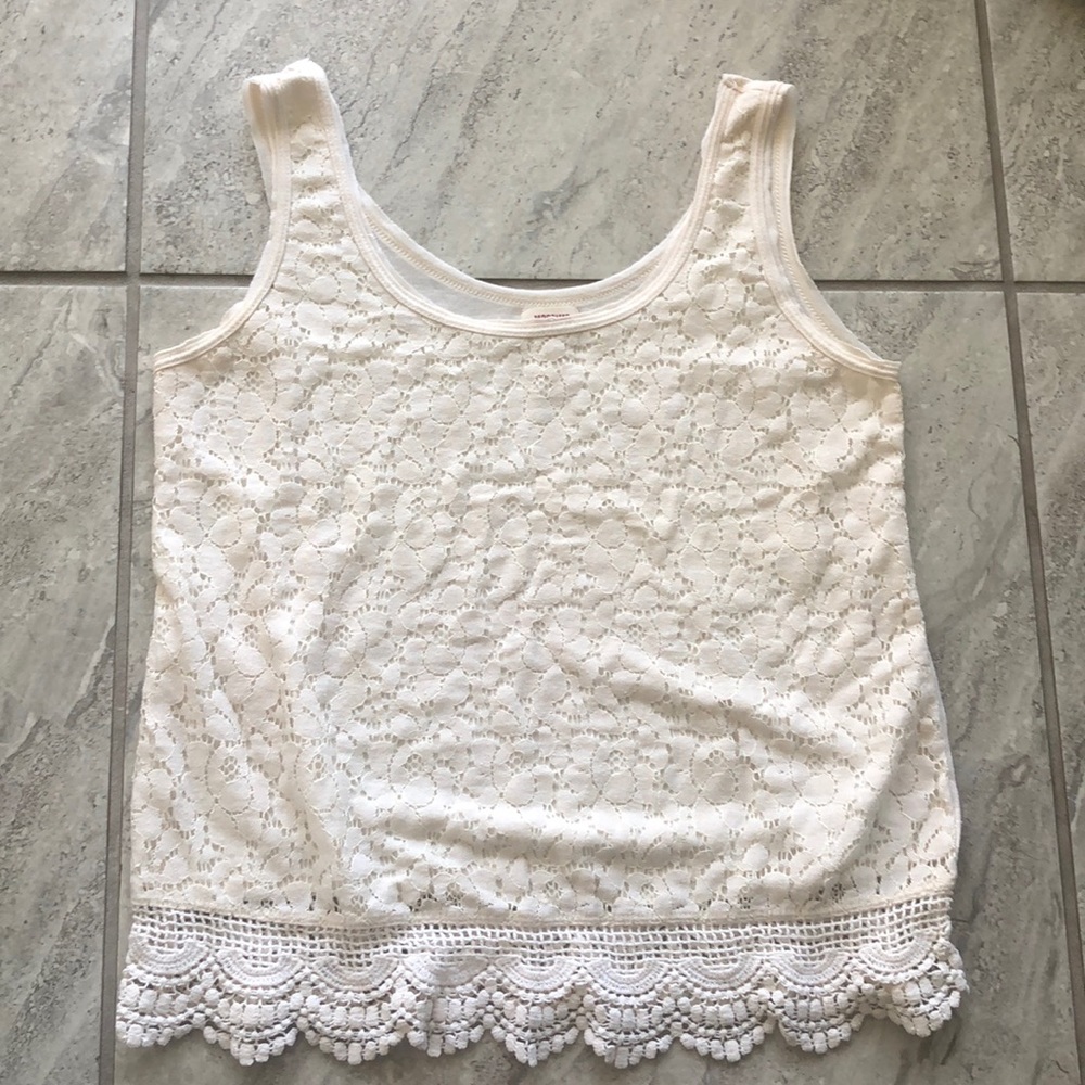 Lacey, crochet tank